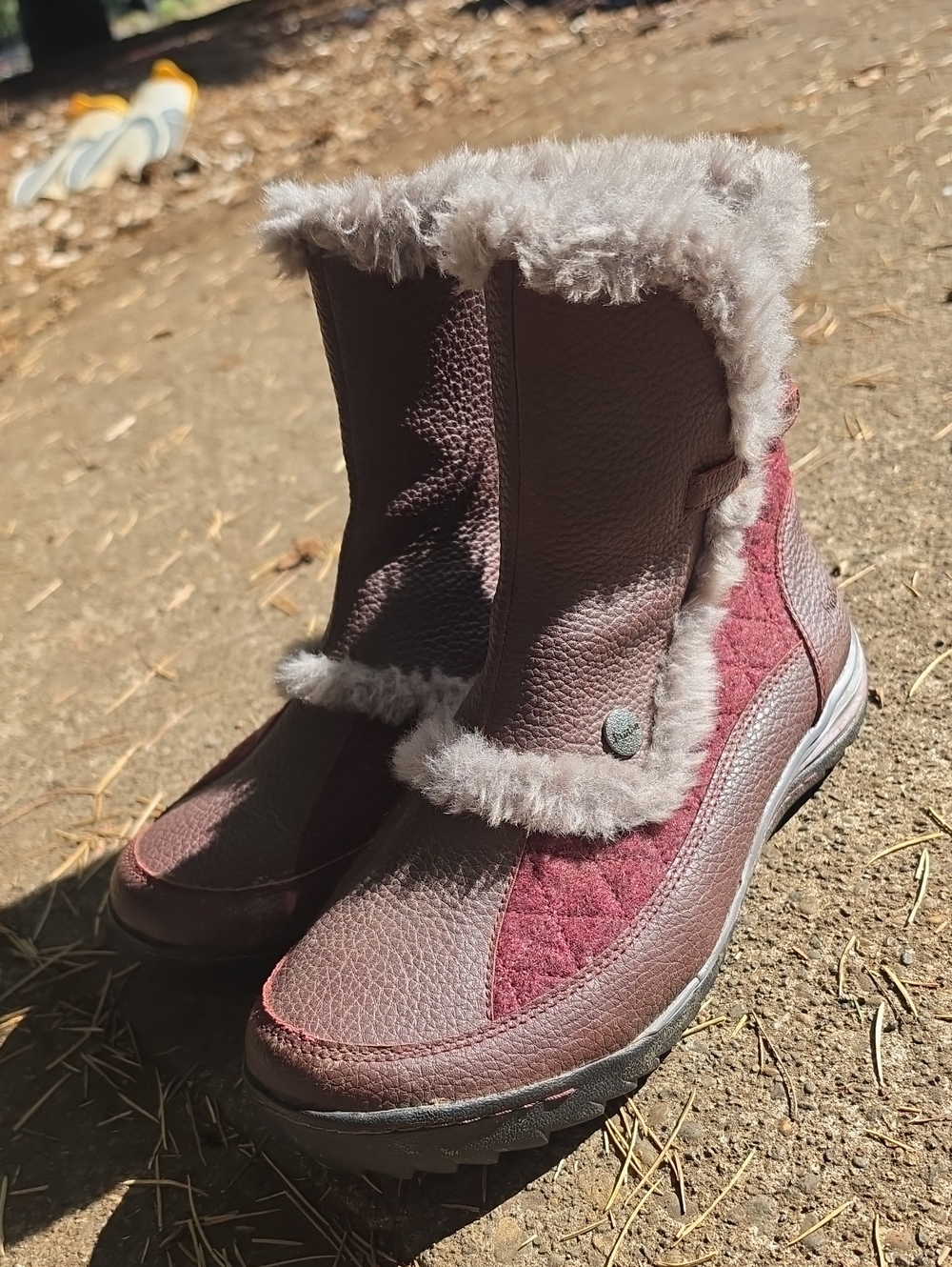 Women's Cozy Faux-Fur Winter Boots in Dusty Rose